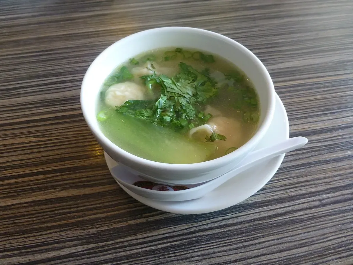 Wonton Soup (云吞汤)